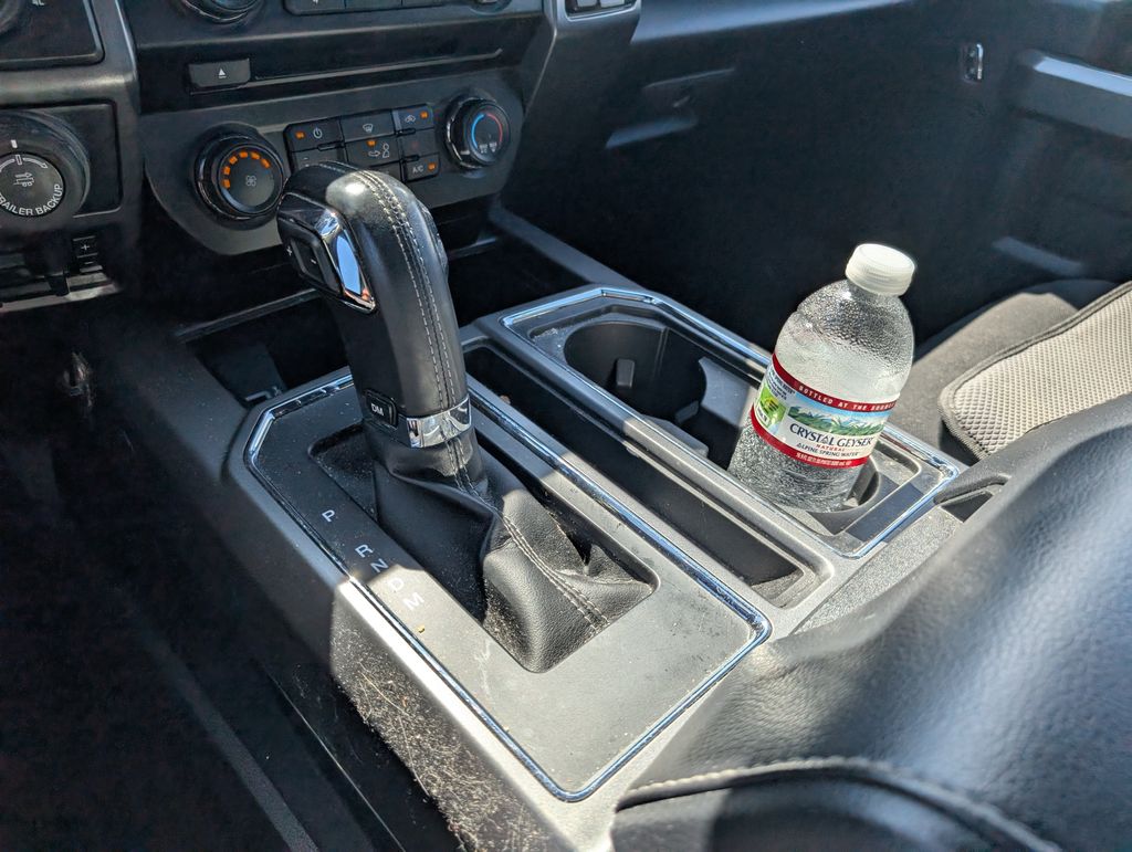 2018 Ford F-150 XLT photo 18