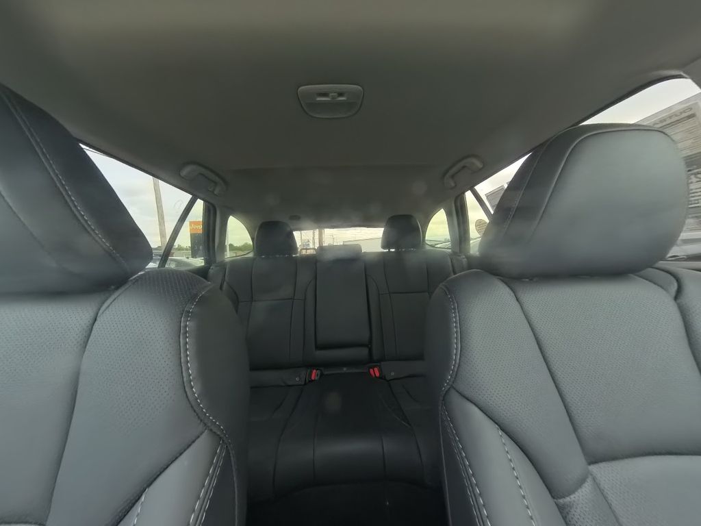 2025 Subaru Outback Limited XT photo 24