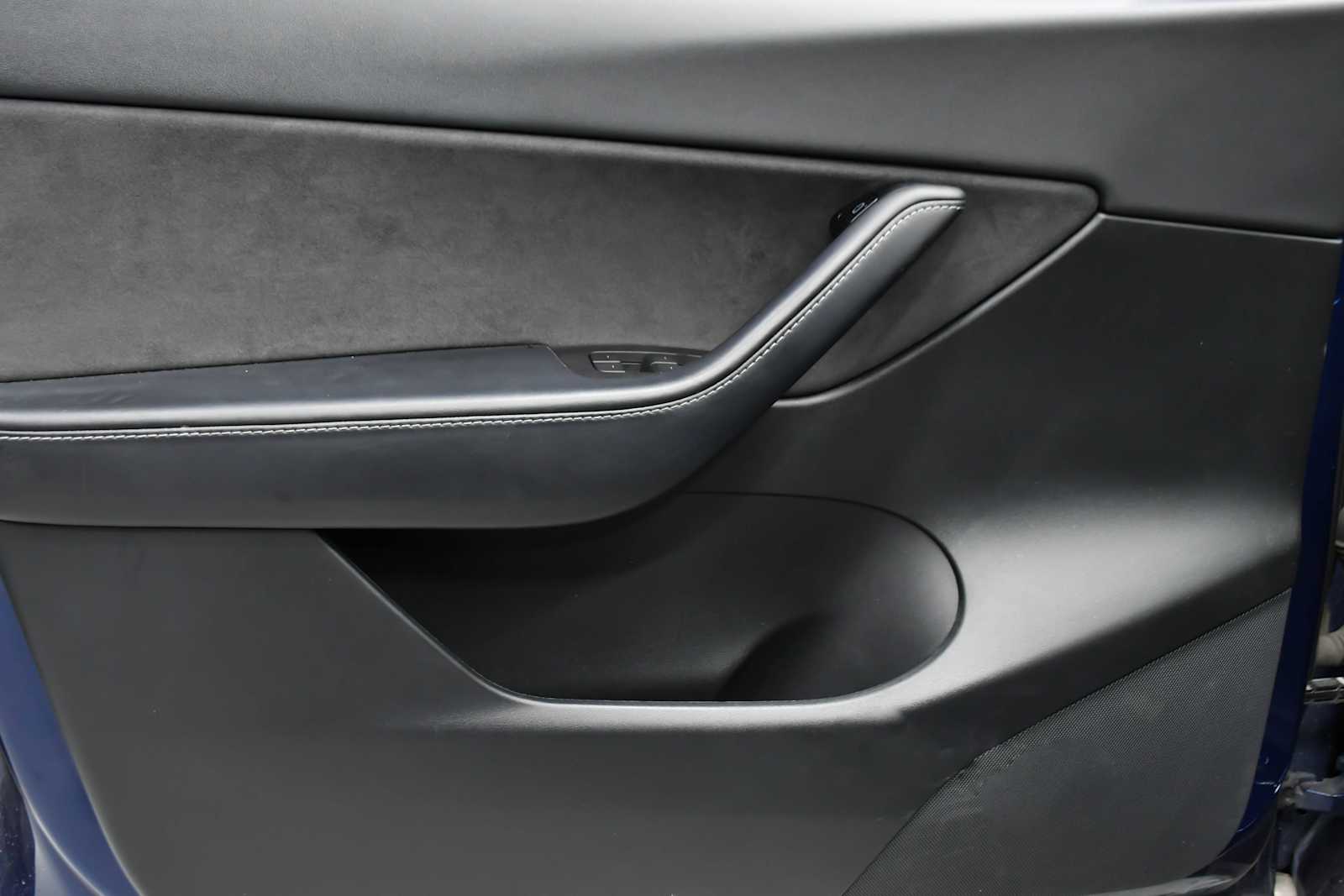 2021 Tesla Model Y Long Range photo 11
