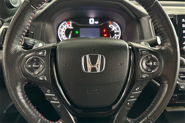 2023 Honda Ridgeline Black Edition photo 24