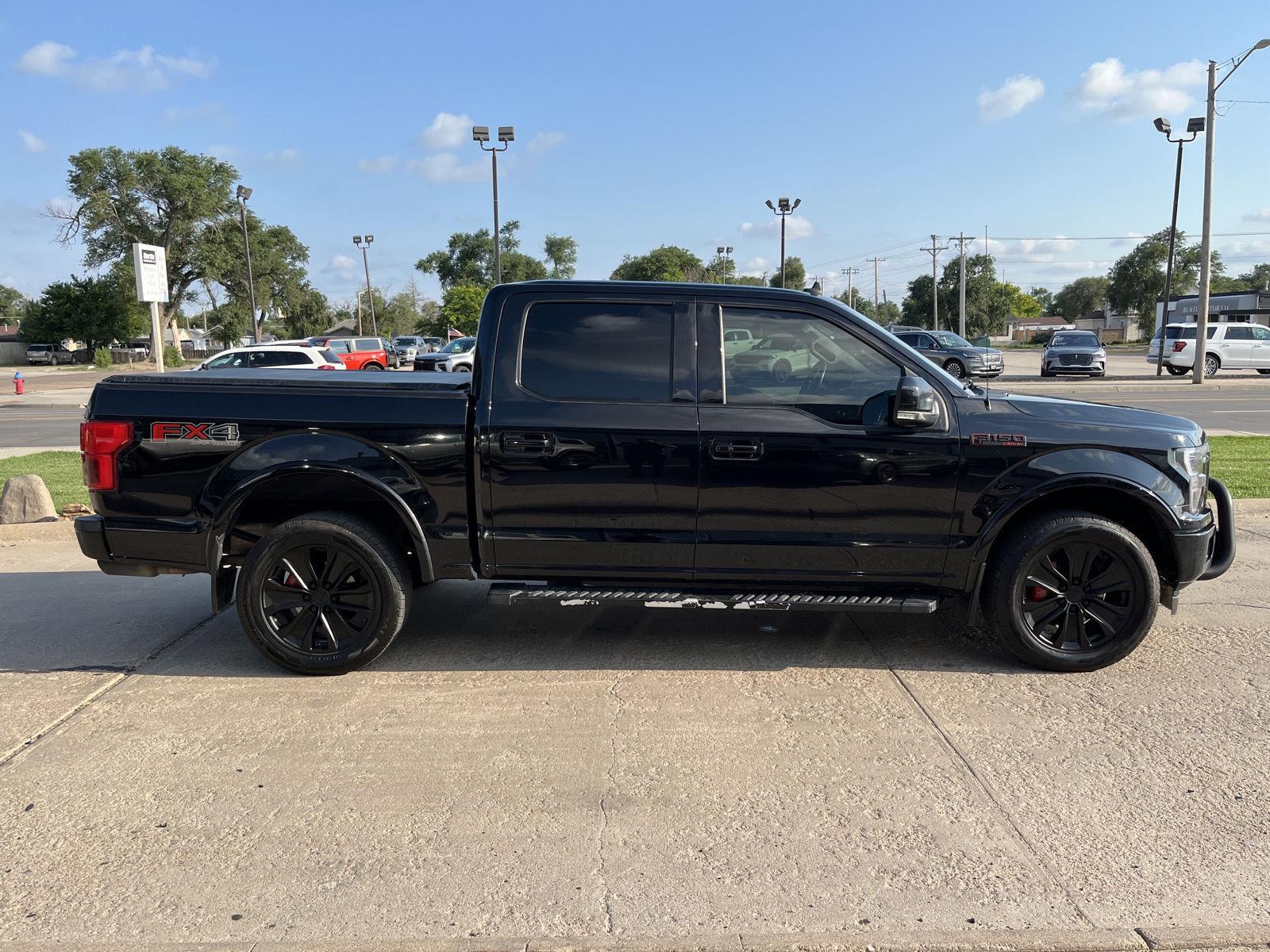 2019 Ford F-150 Lariat photo 2
