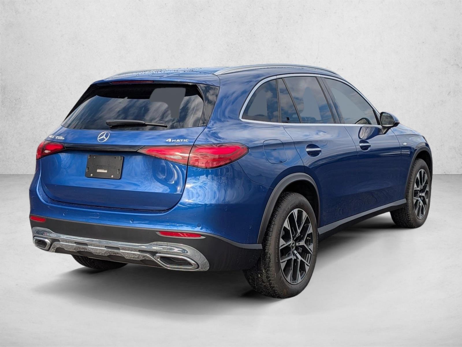 2025 Mercedes Benz GLC 350e 4MATIC photo 4