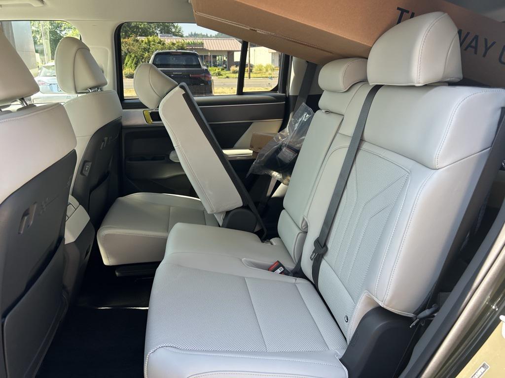 2026 Hyundai Santa Fe SEL photo 17