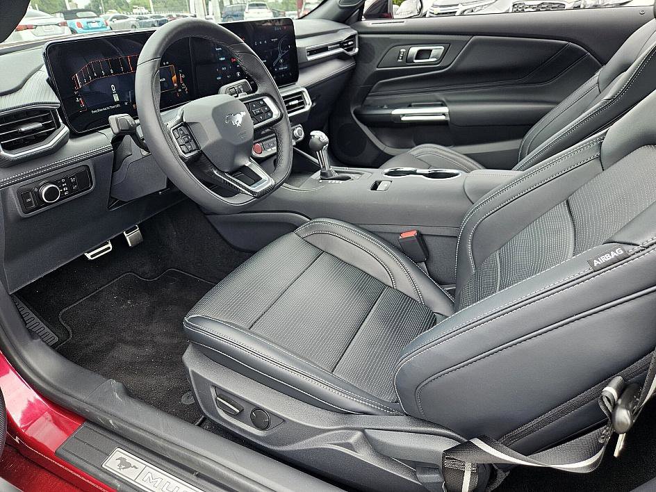 2025 Ford Mustang GT Premium photo 7