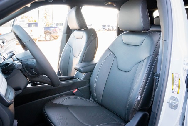 2025 Jeep Compass Limited photo 12