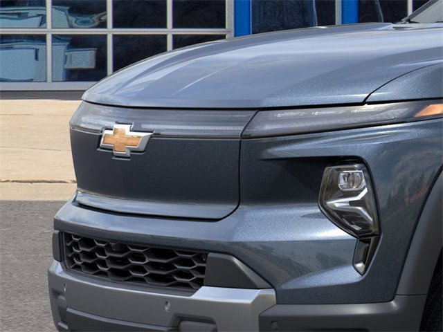 2026 Chevrolet Silverado EV LT photo 11
