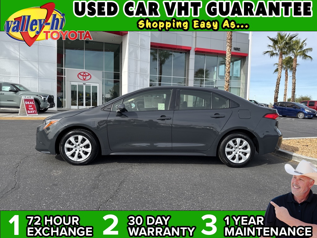 2023 Toyota Corolla LE's photo