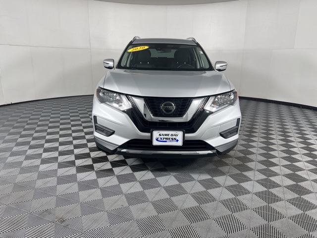 2020 Nissan Rogue SV photo 2