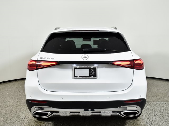 2026 Mercedes Benz GLC 300 photo 7