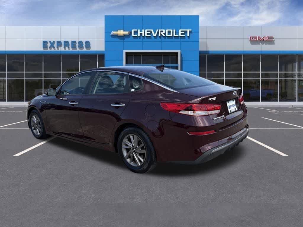2020 Kia Optima LX photo 3