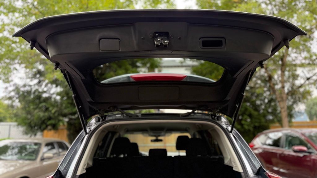 2023 Nissan Rogue S photo 28