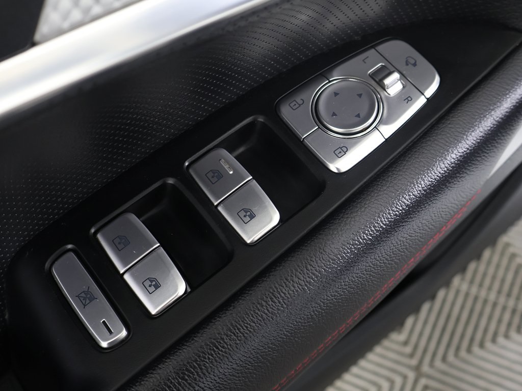 2023 Genesis G70 2.0T Sport Prestige photo 36