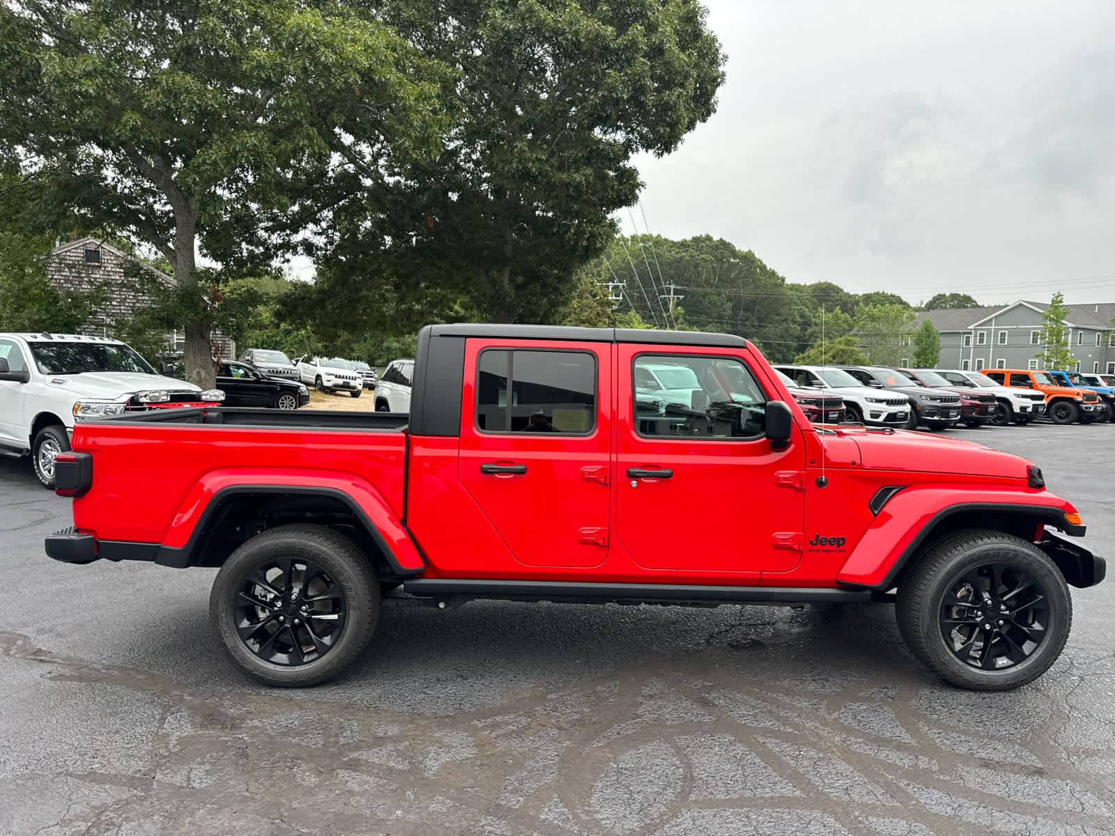 2023 Jeep Gladiator Sport S photo 3