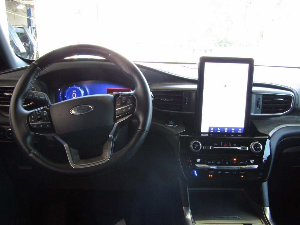 2021 Ford Explorer Platinum photo 4
