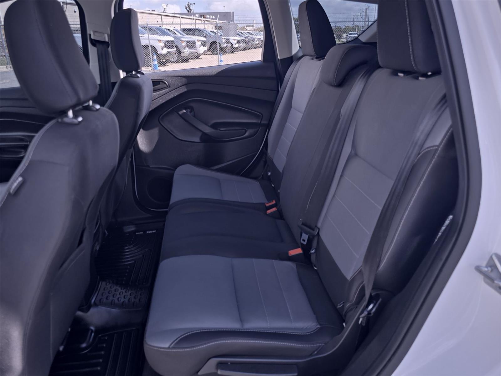 2018 Ford Escape S photo 19