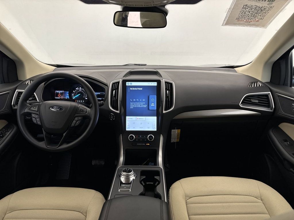 2024 Ford Edge SE photo 4