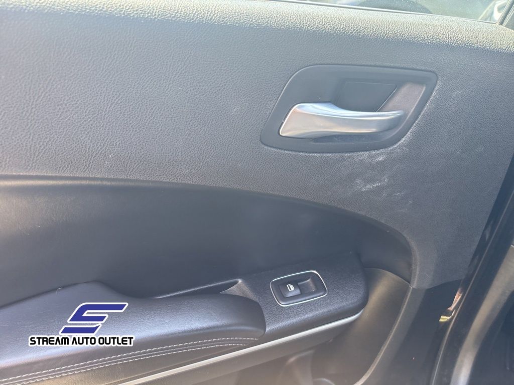 2022 Dodge Charger SXT photo 15