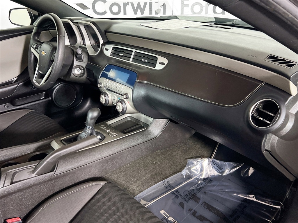 2014 Chevrolet Camaro 1LS photo 24