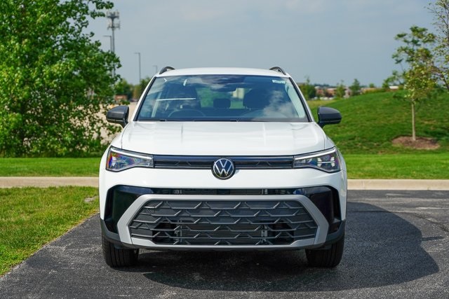 2025 Volkswagen Taos S photo 3