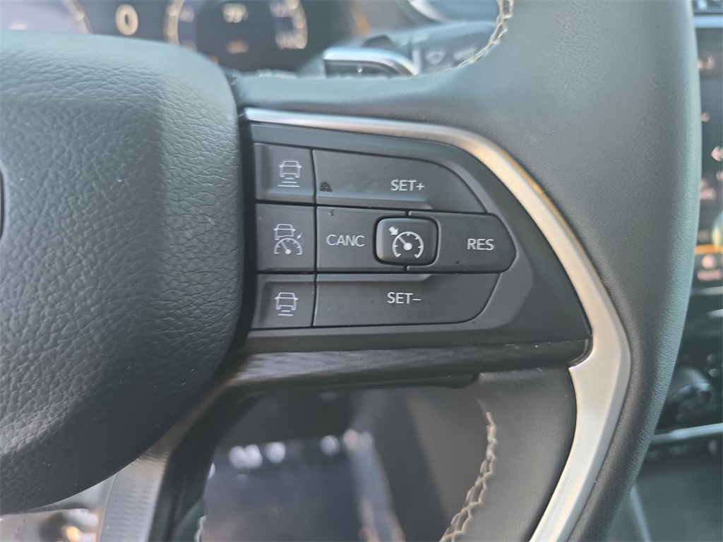 2024 Jeep Grand Cherokee Altitude photo 19