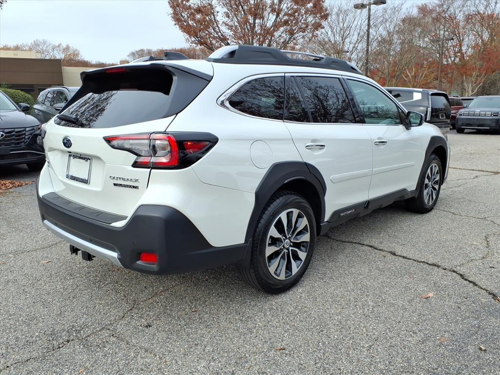 2025 Subaru Outback Touring XT photo 3