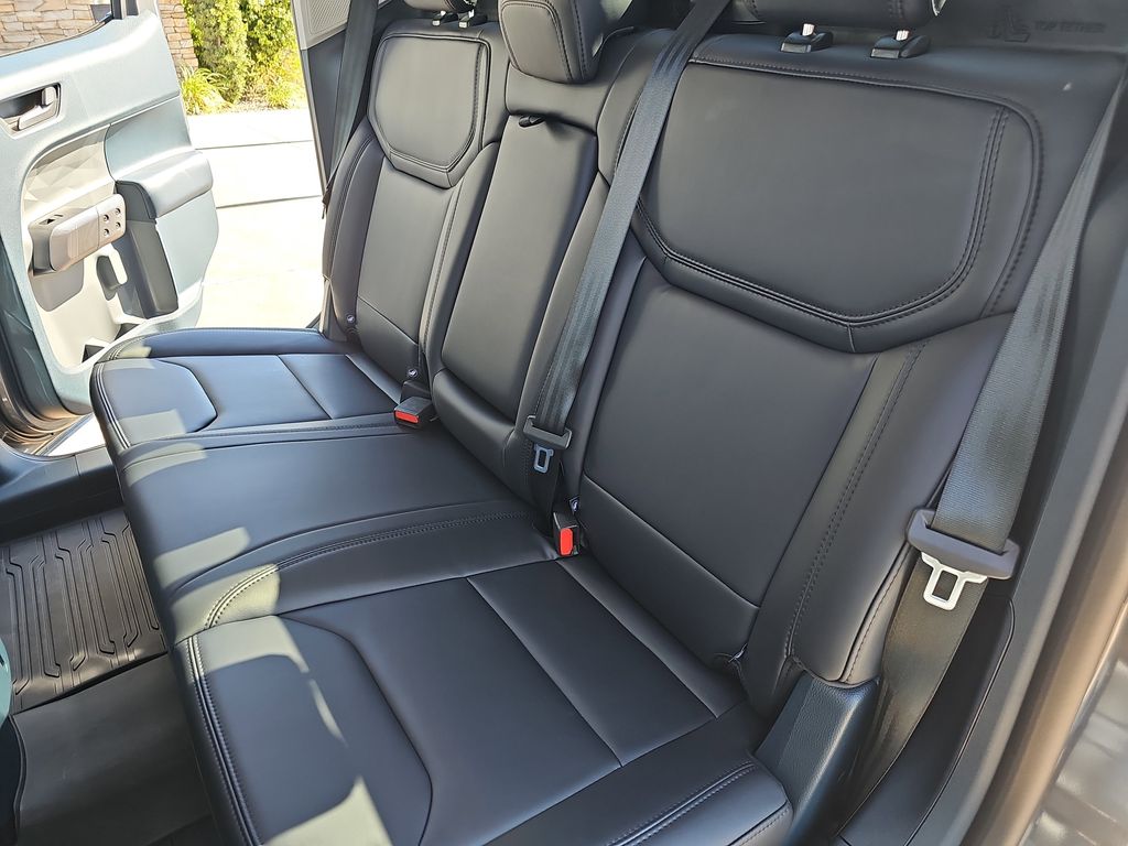 2025 Ford Maverick Lariat photo 13
