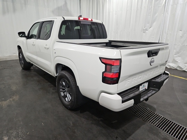 2025 Nissan Frontier Crew Cab SV photo 4