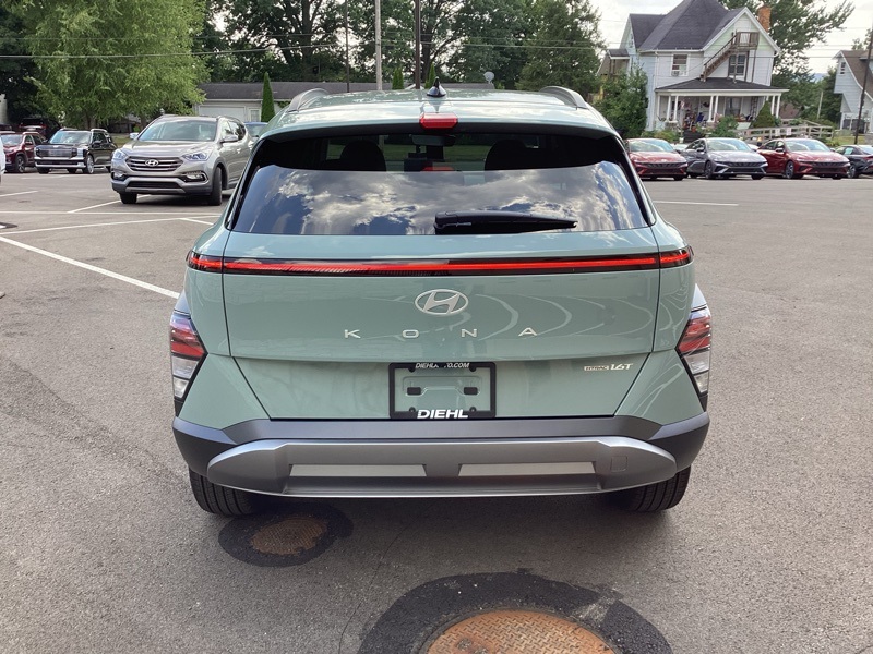 2026 Hyundai Kona SEL photo 6