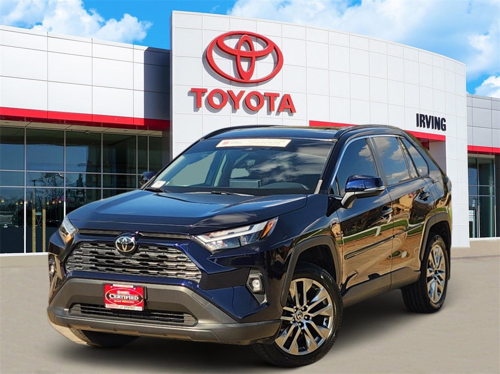 2022 Toyota RAV4 XLE Premium's photo
