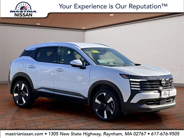 2025 Nissan Kicks SR AWD's photo