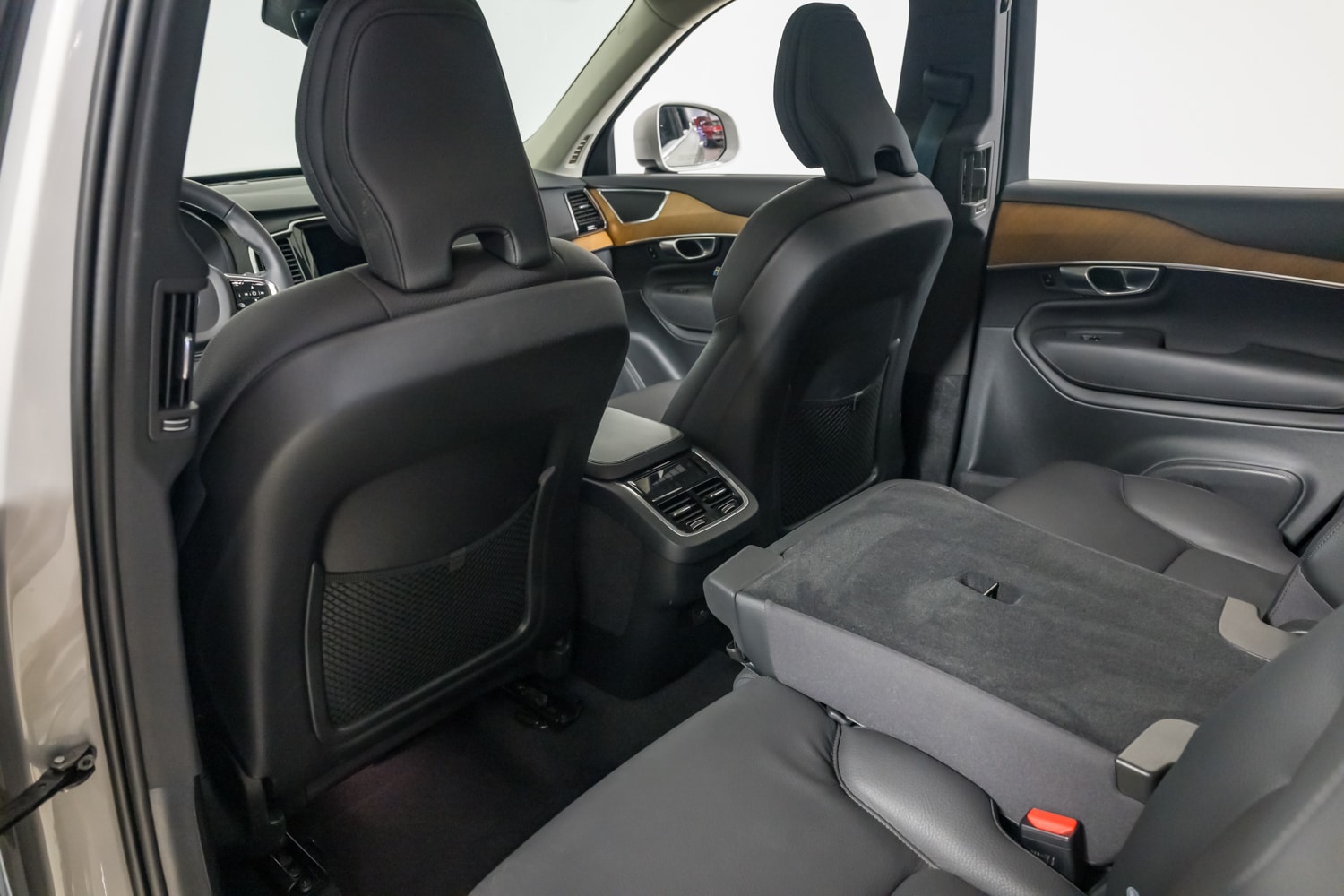 2024 Volvo XC90 B5 Plus photo 21