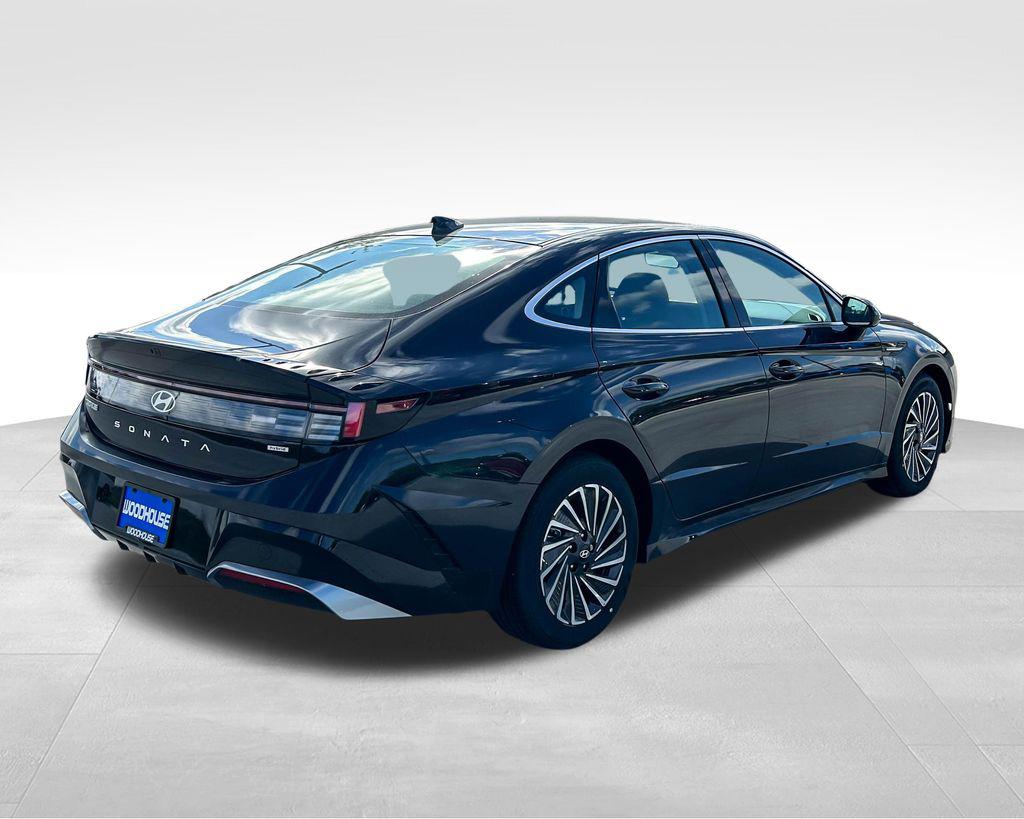 2025 Hyundai Sonata Hybrid SEL photo 5