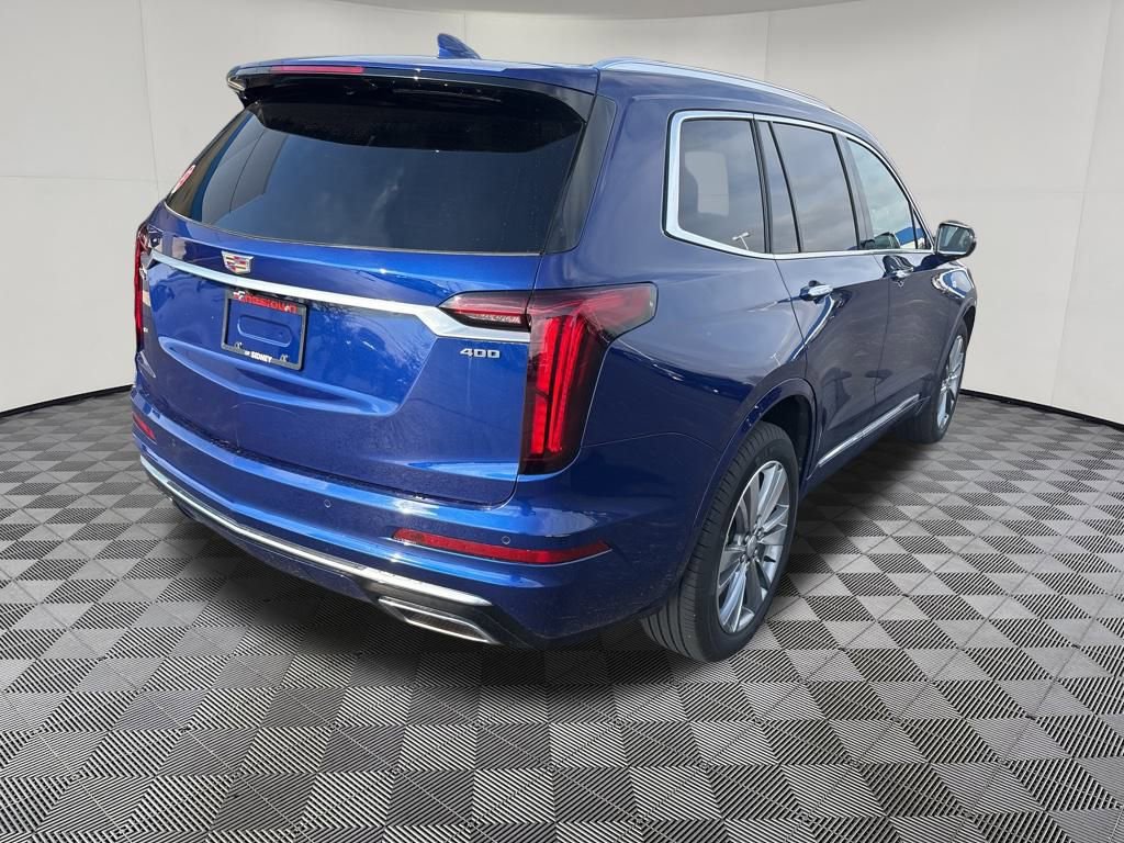 2025 Cadillac XT6 Premium Luxury photo 2