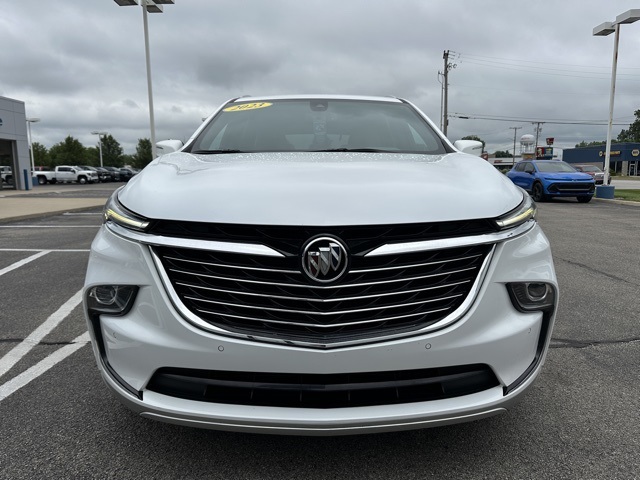 2023 Buick Enclave Essence photo 3