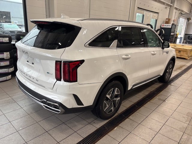 2022 Kia Sorento Hybrid S photo 4