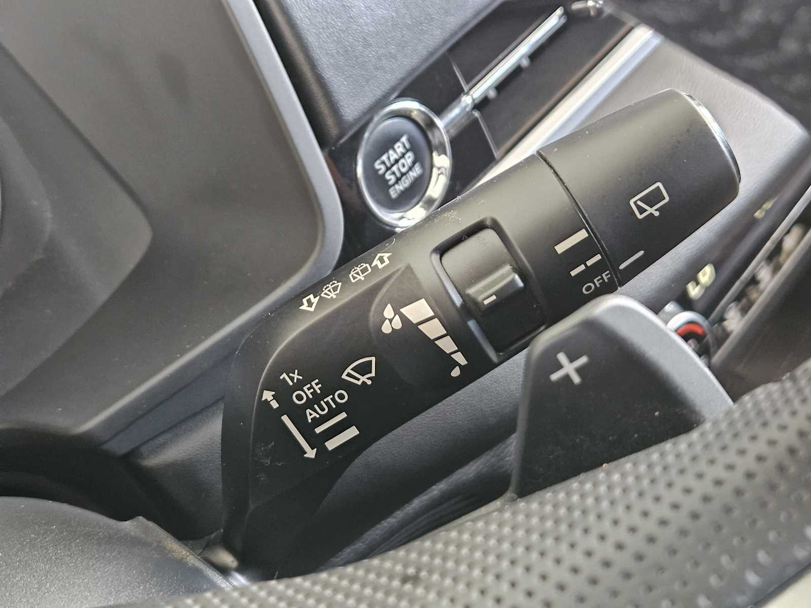 2022 Mitsubishi Outlander Black Edition photo 35