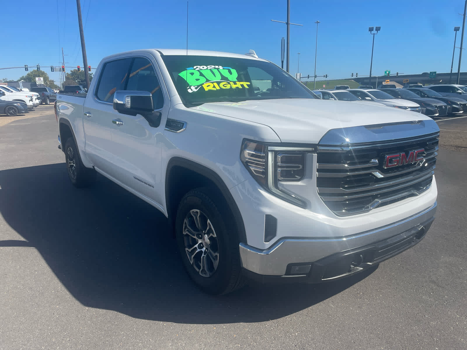 2024 GMC Sierra 1500 SLT's photo