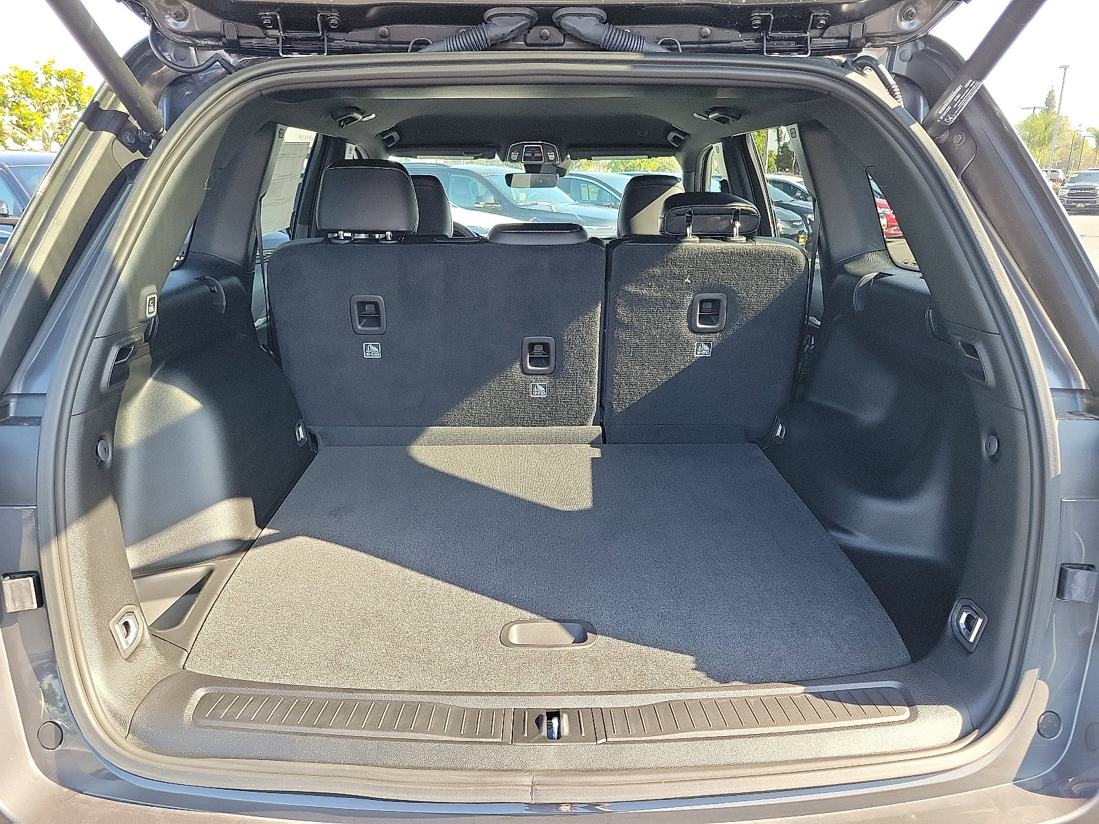 2025 Jeep Grand Cherokee Limited photo 14