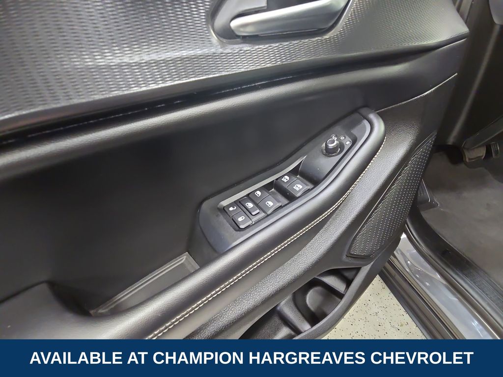 2023 Jeep Grand Cherokee Laredo photo 21