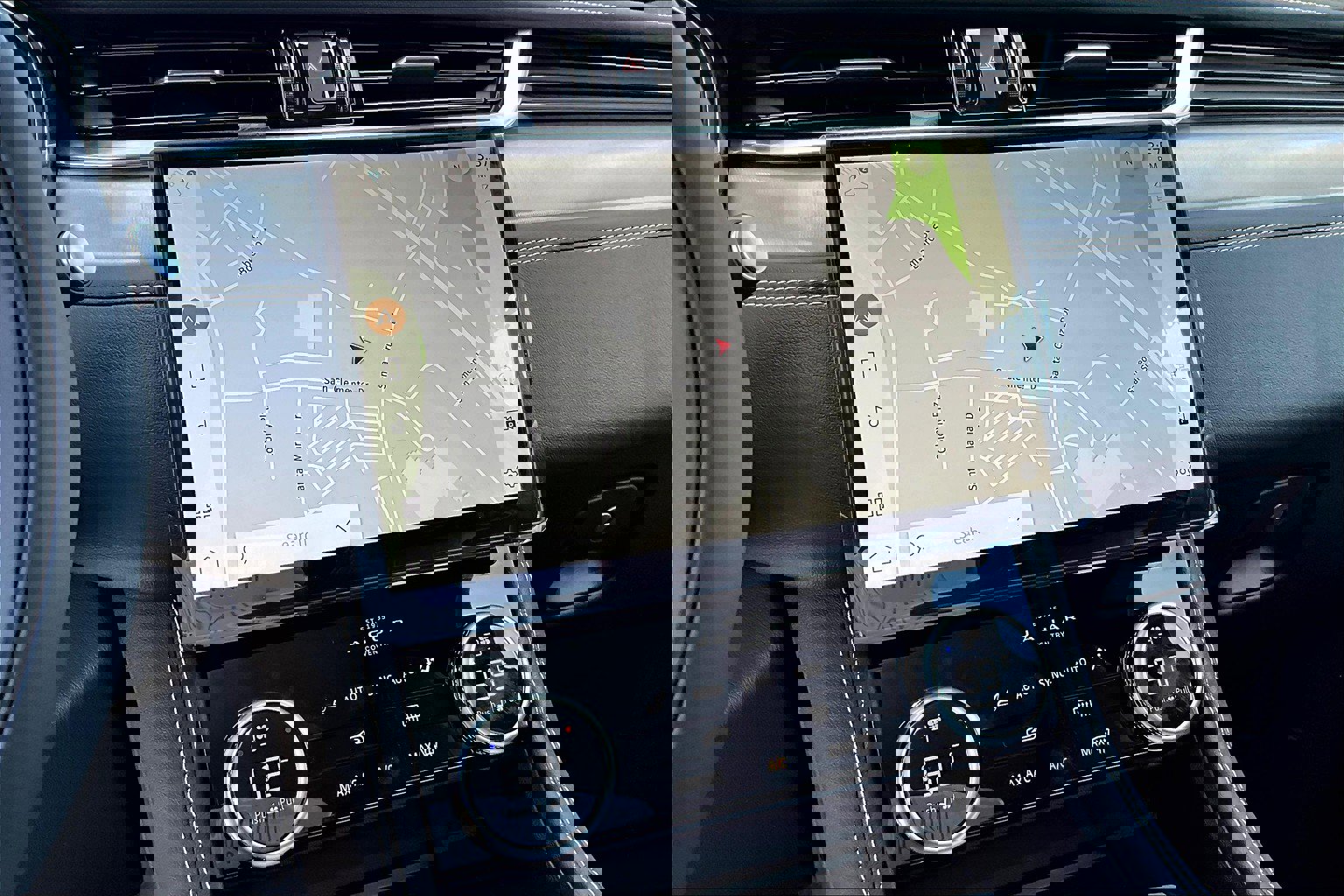 2026 Jaguar F-PACE P250 R-Dynamic S photo 6