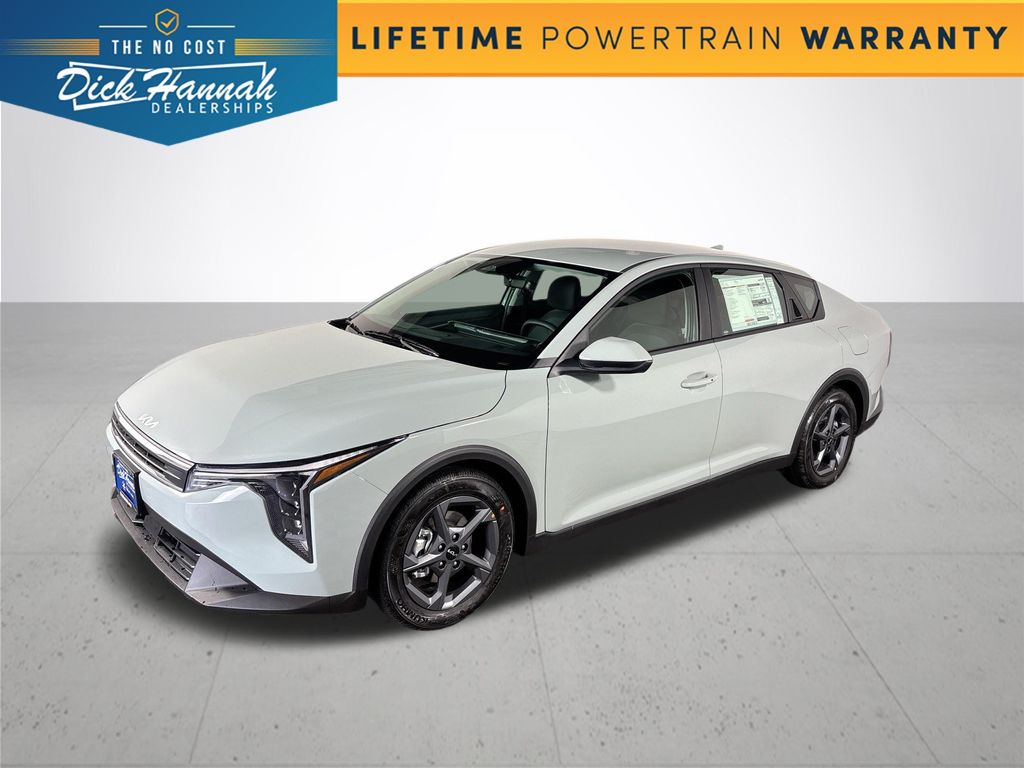 2025 Kia K4 LXS's photo