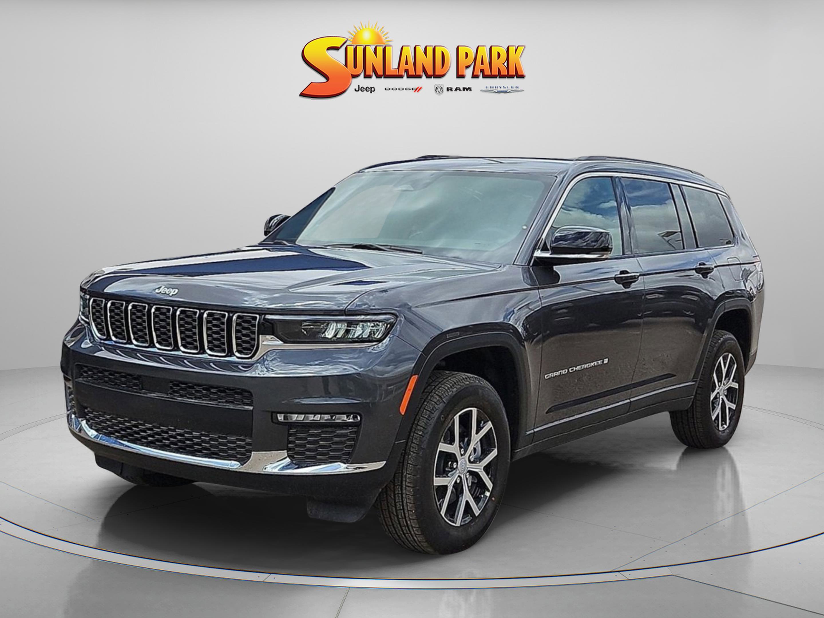 2025 Jeep Grand Cherokee Limited photo 2