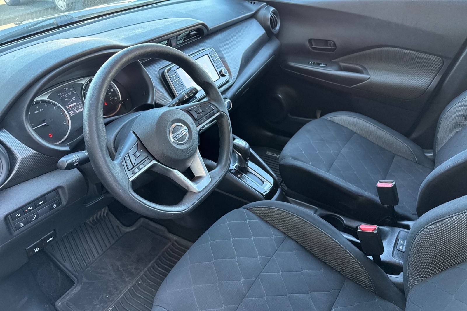 2020 Nissan Kicks S photo 10