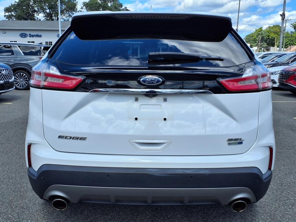 2019 Ford Edge SEL photo 4