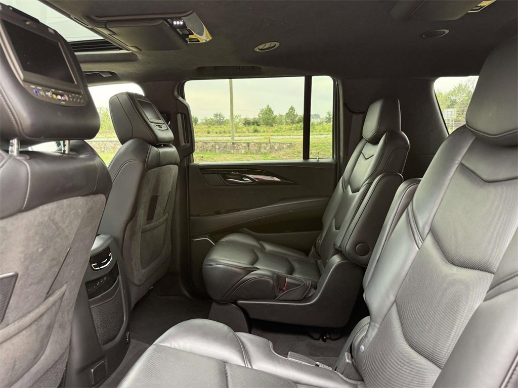 2019 Cadillac Escalade ESV Platinum photo 14
