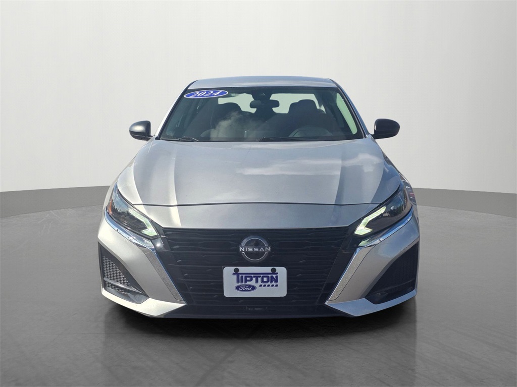 Used 2024 Nissan Altima SV with VIN 1N4BL4DV4RN392578 for sale in Brownsville, TX