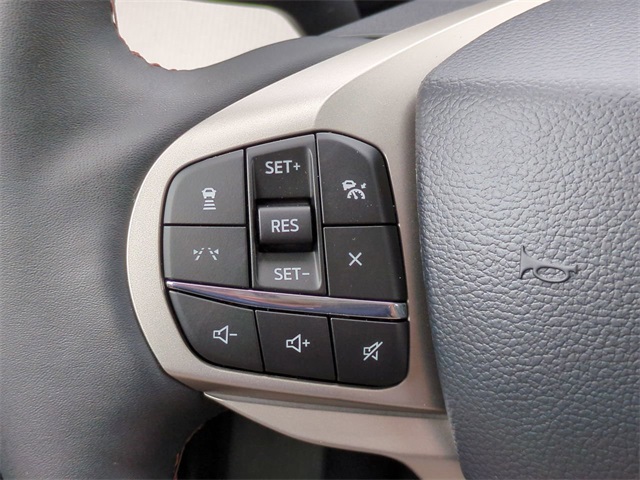 2025 Ford Explorer photo 23