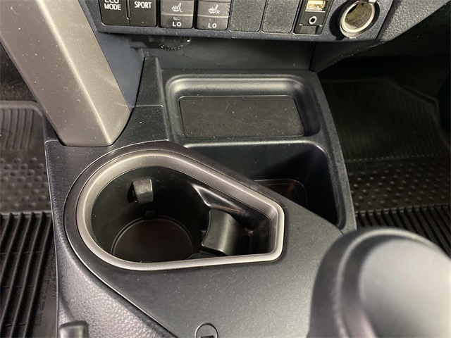 2018 Toyota RAV4 XLE photo 17