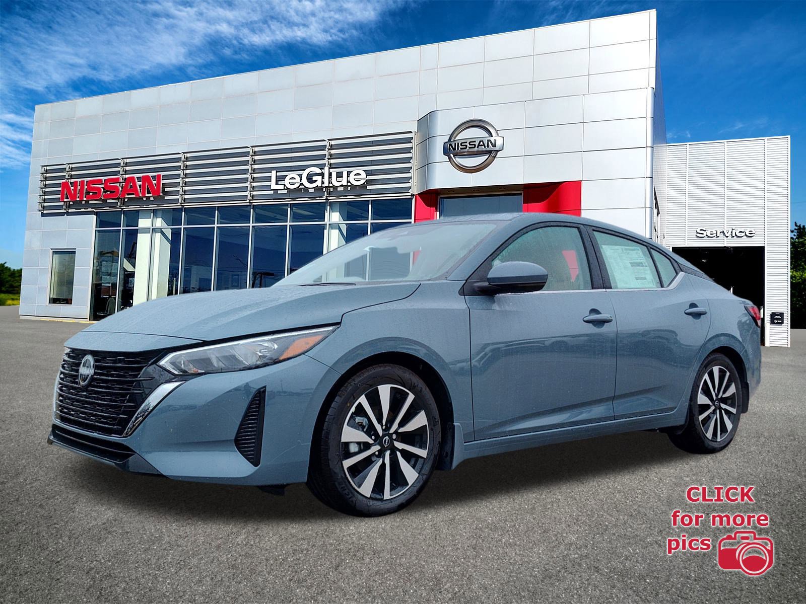 2025 Nissan Sentra SV's photo