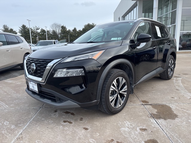 2021 Nissan Rogue SV's photo